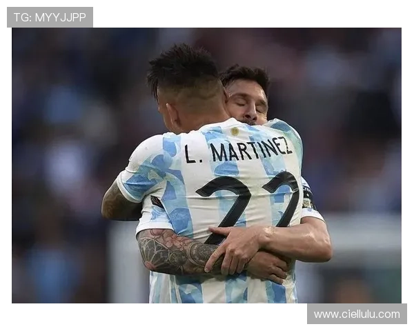 电话门再起波澜卡佩罗维埃拉要求归还冠军超万名球迷发起请愿 电话门再起波澜卡佩罗维埃拉要求归还冠军超万名球迷发起请愿