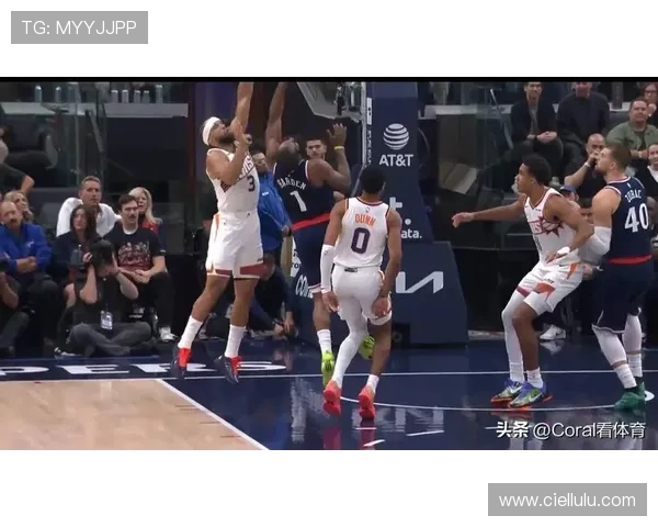 哈登三分火力全开半场26分快船领先太阳16分 小卡砍13分狄龙贡献15分